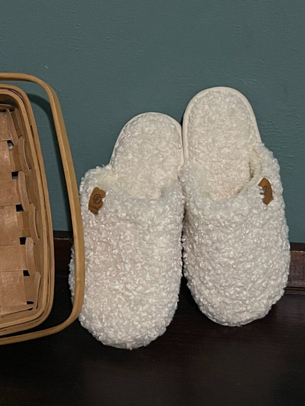NWOT Sz5/6 Everfoams Ivory Slippers In/Outdoor Cottagecore Cozy/Warm Fall Sherpa
